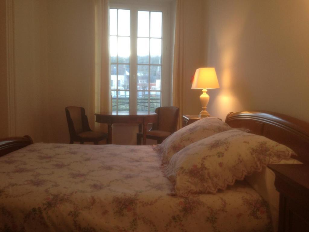 Top' Appart Hôtel Pont-Sainte-Maxence Kamer foto