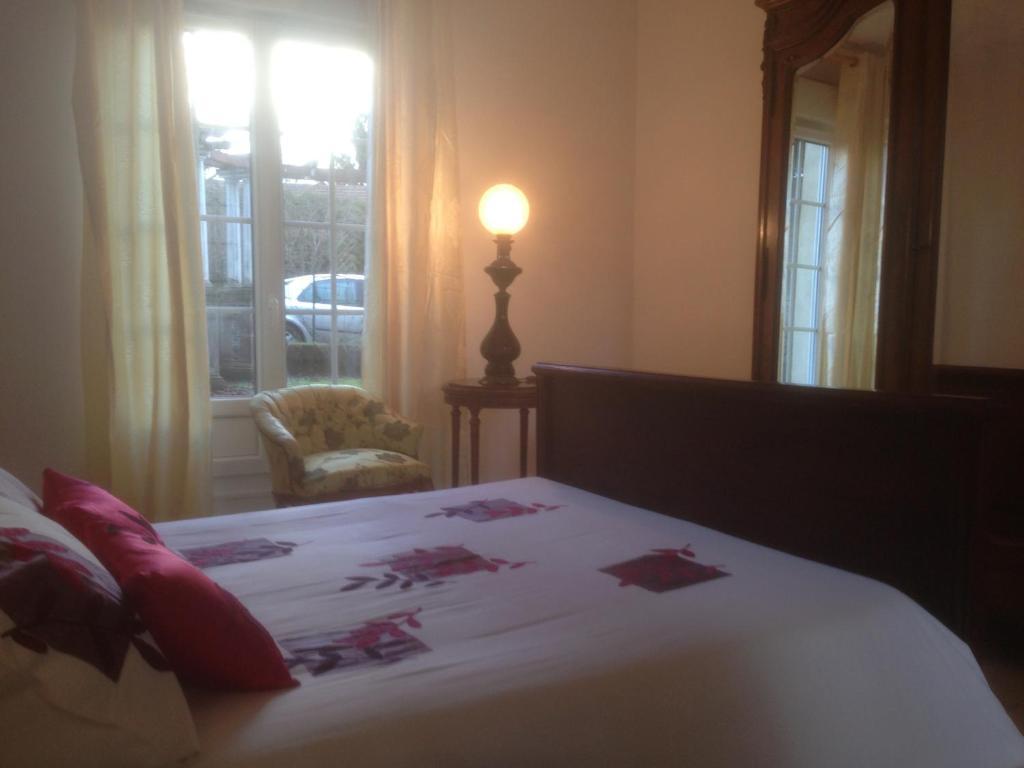 Top' Appart Hôtel Pont-Sainte-Maxence Kamer foto