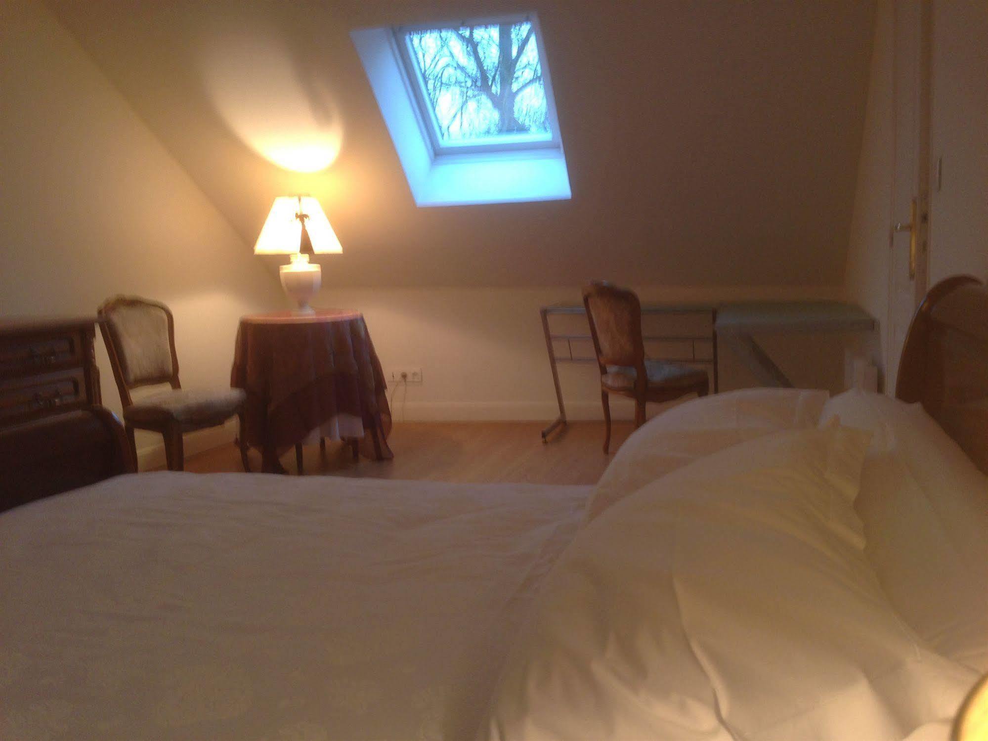 Top' Appart Hôtel Pont-Sainte-Maxence Buitenkant foto